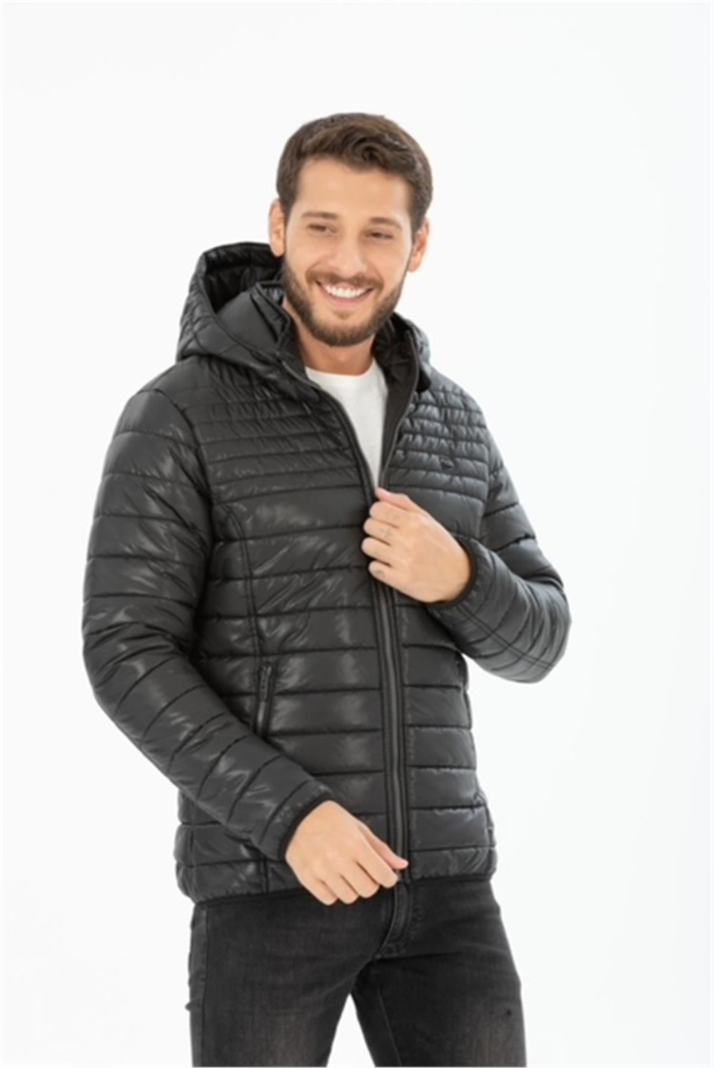 Wholesale Black Burnt Fabric Detachable Hood Jacket