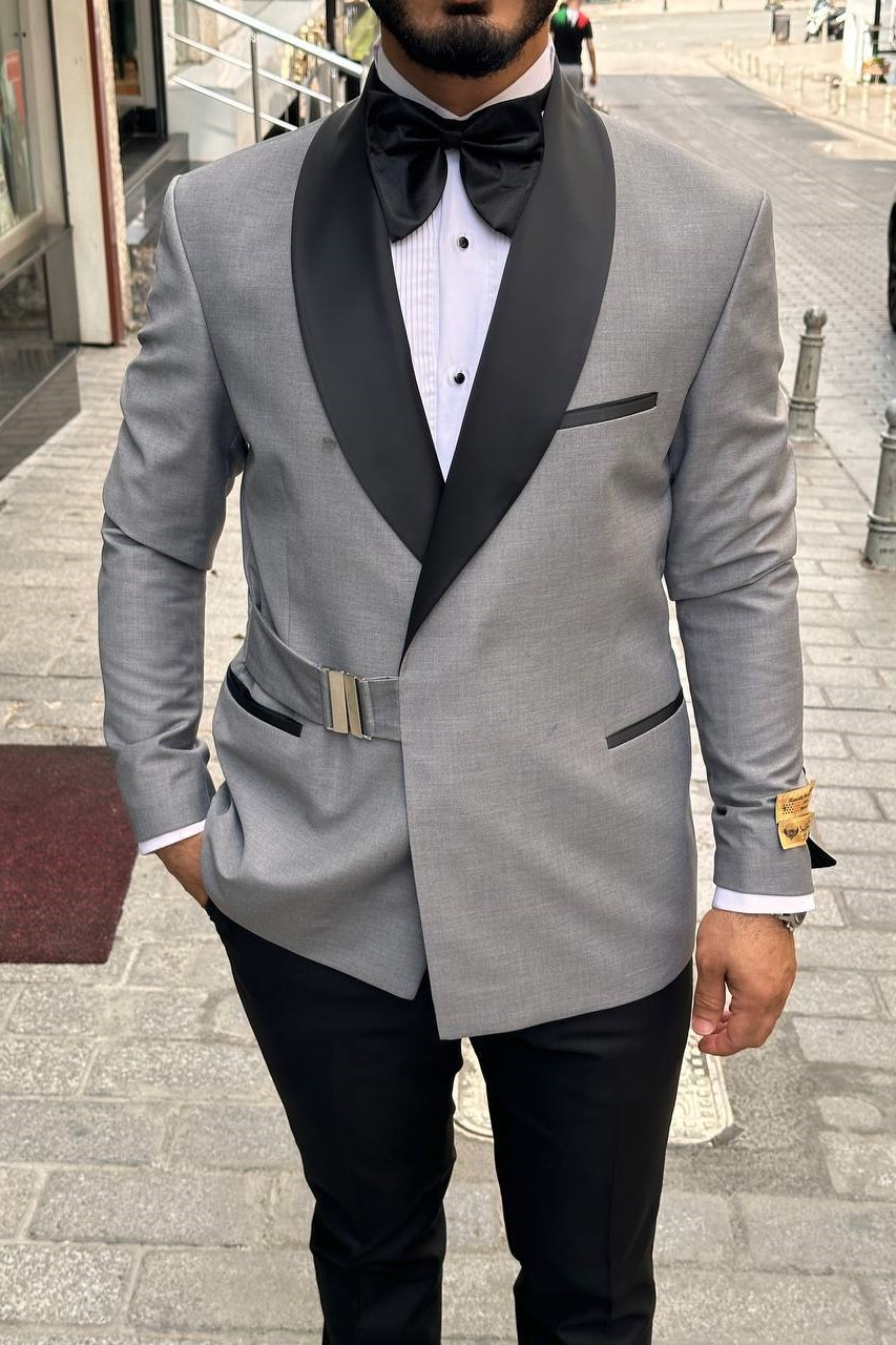 Wholesale Men Gray Three-Piece Suit 1744W26-007