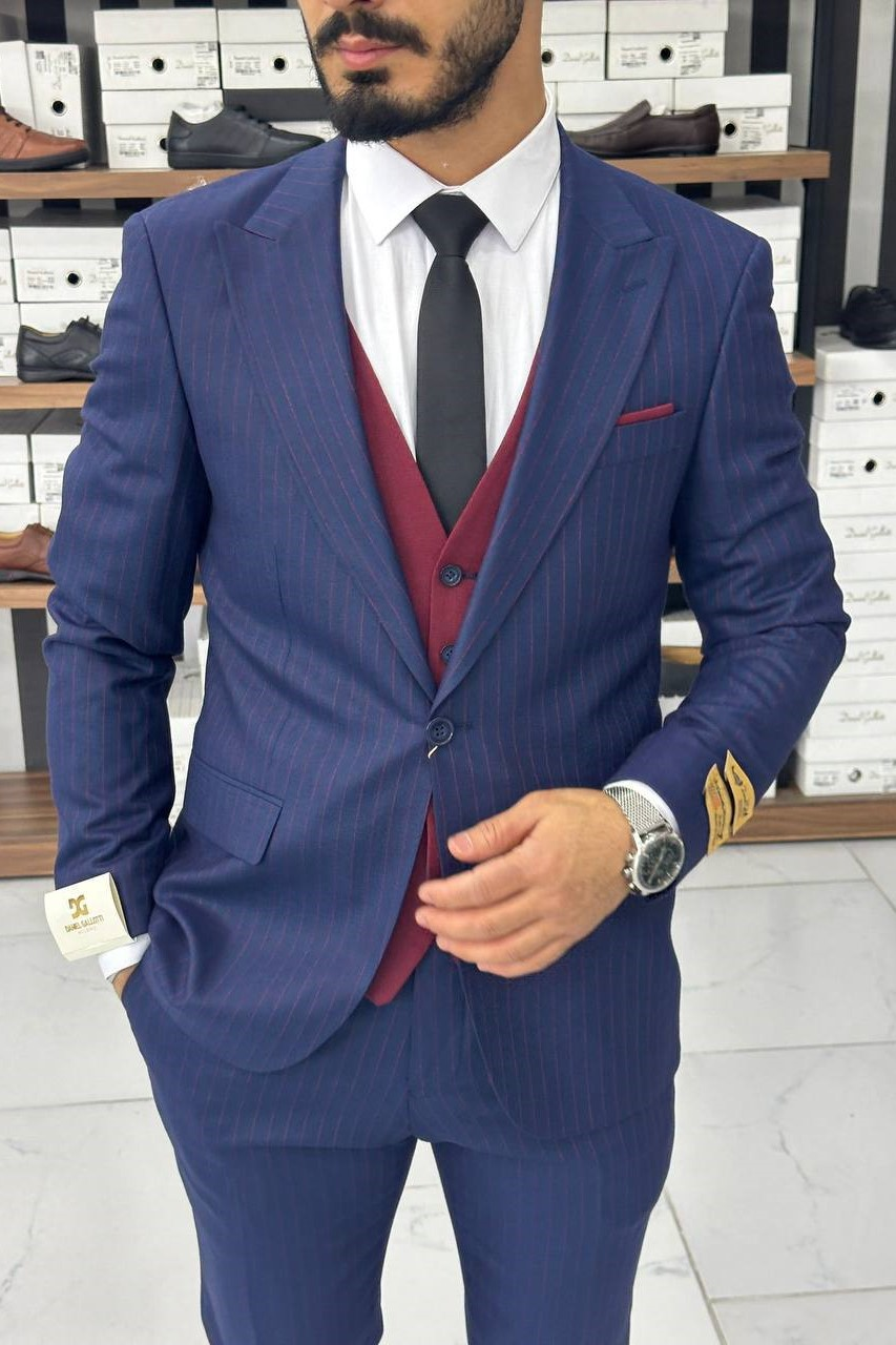 Wholesale Men Navy Three-Piece Suit 1744W26-003