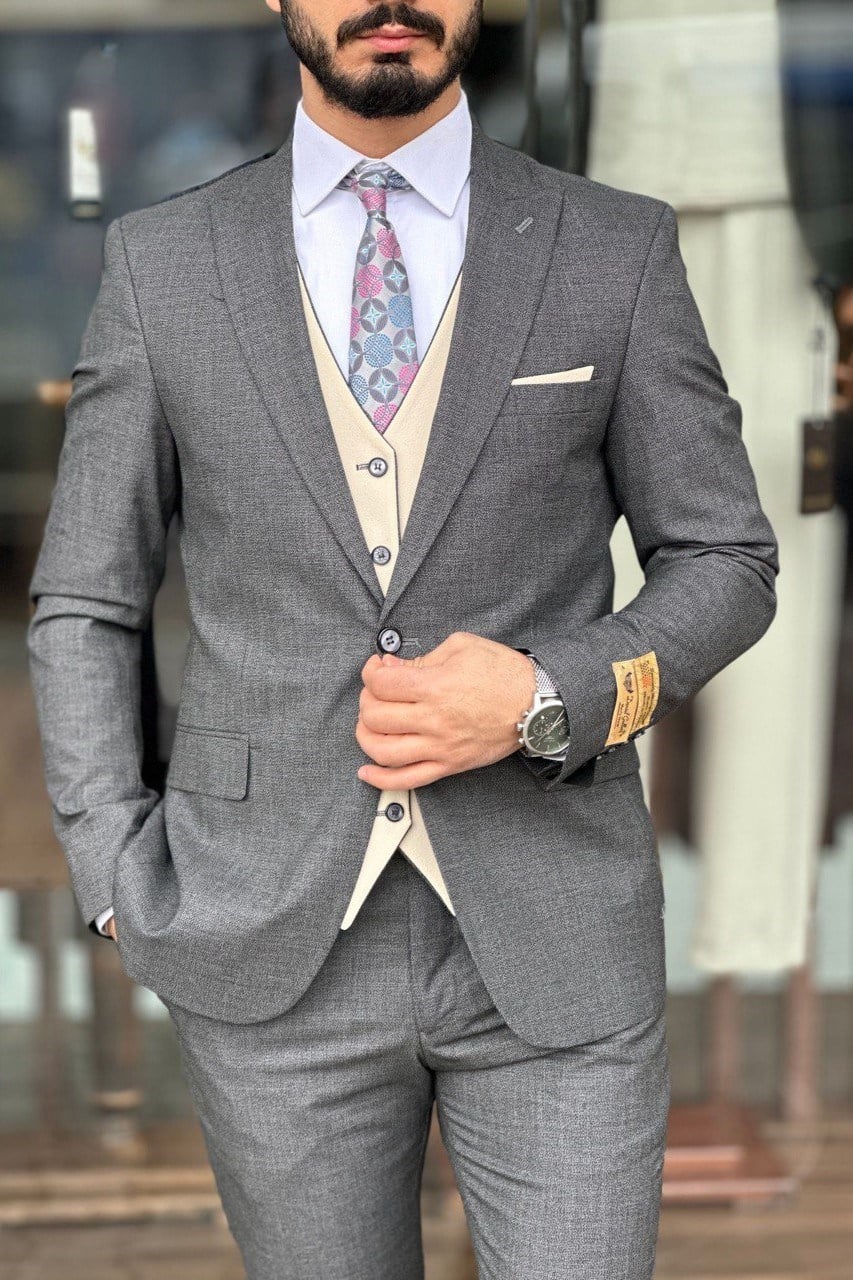 Wholesale Men's Anthracite Plus Size Three-Piece Suit 1744W26-032