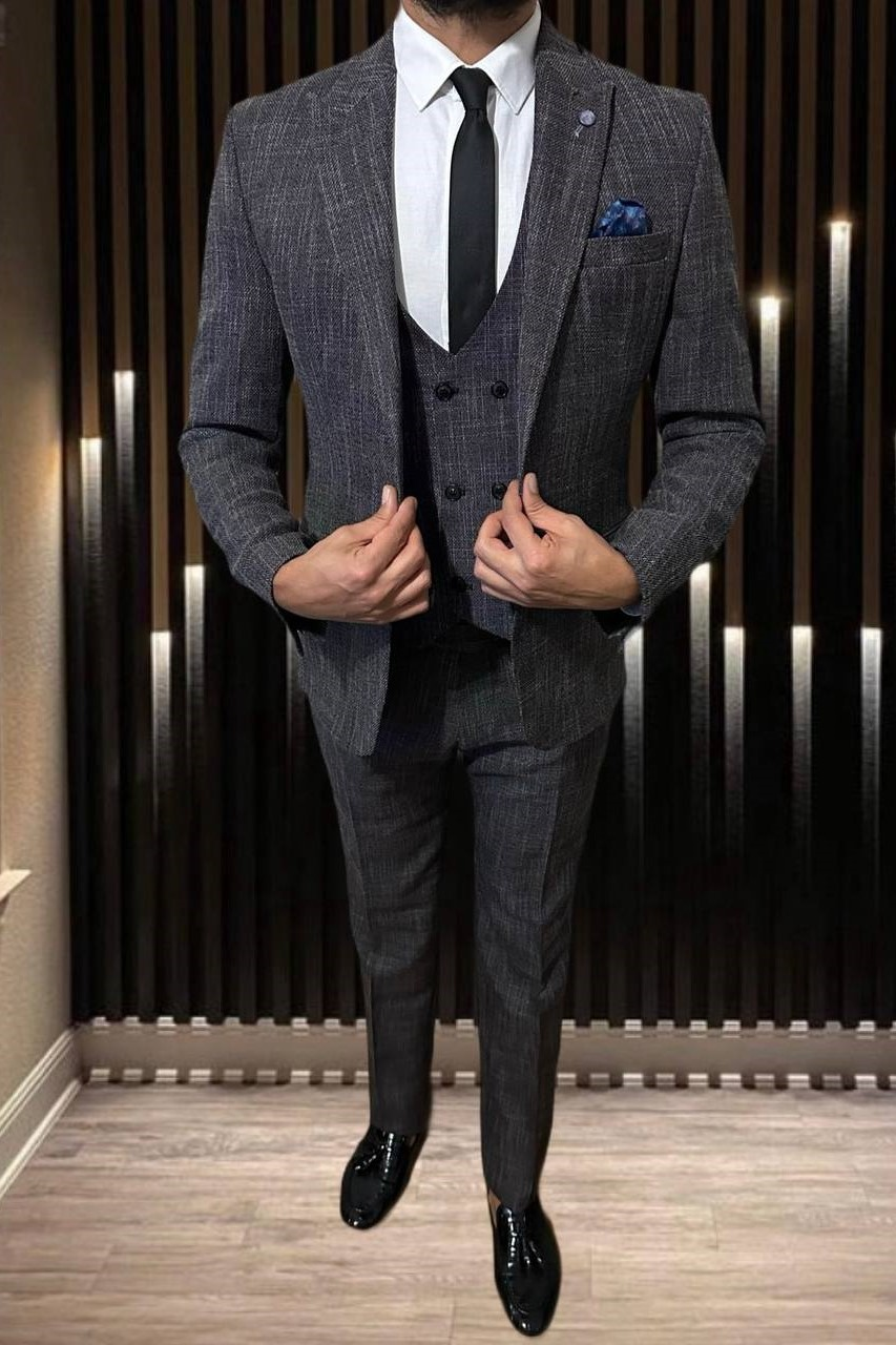 Wholesale Men's Anthracite Three-Piece Suit 1701W26-089