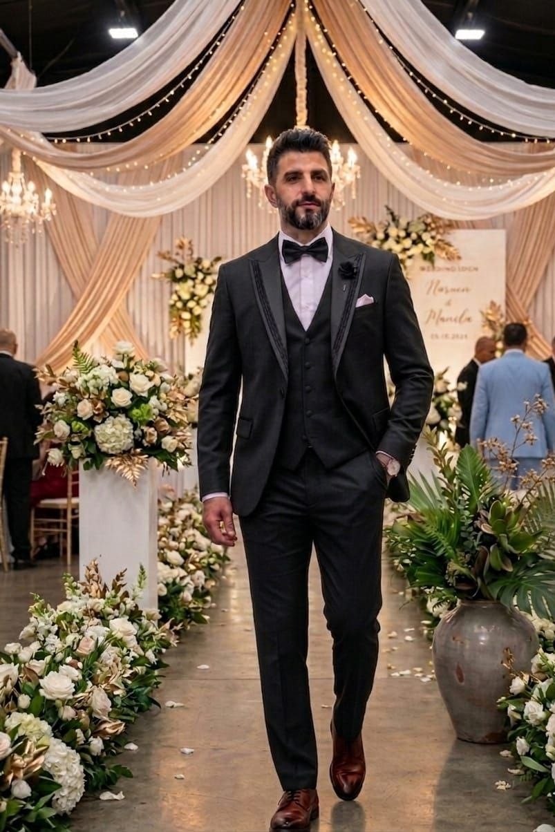 Wholesale Men's Anthracite Three-Piece Suit 1701W26-103