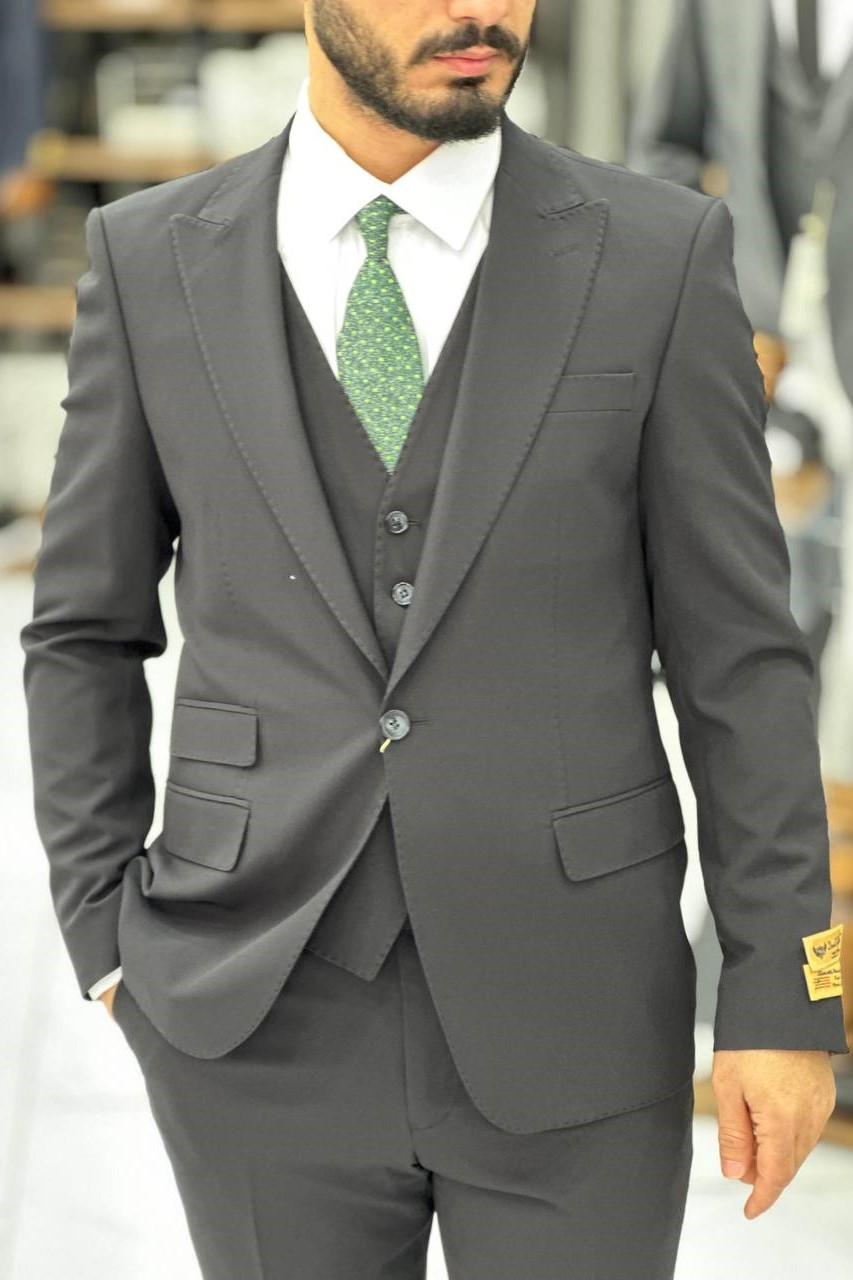 Wholesale Men's Anthracite Three-Piece Suit 1744W26-033