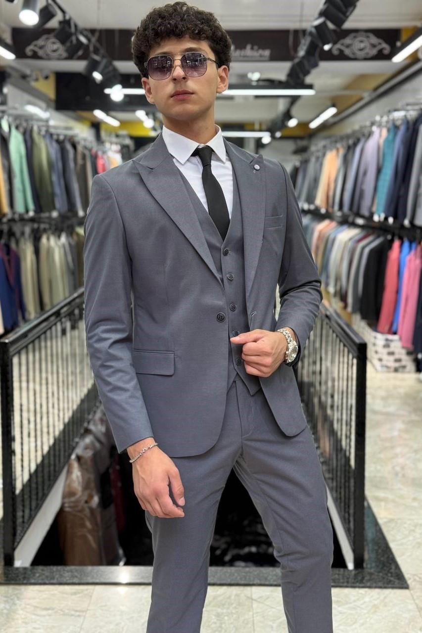 Wholesale Men's Anthracite Three-Piece Suit 1701W26-053