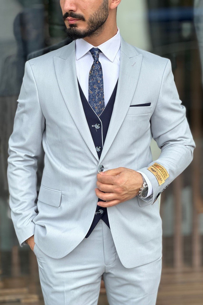 Wholesale Men's Baby Blue Plus Size Three-Piece Suit 1744W26-037