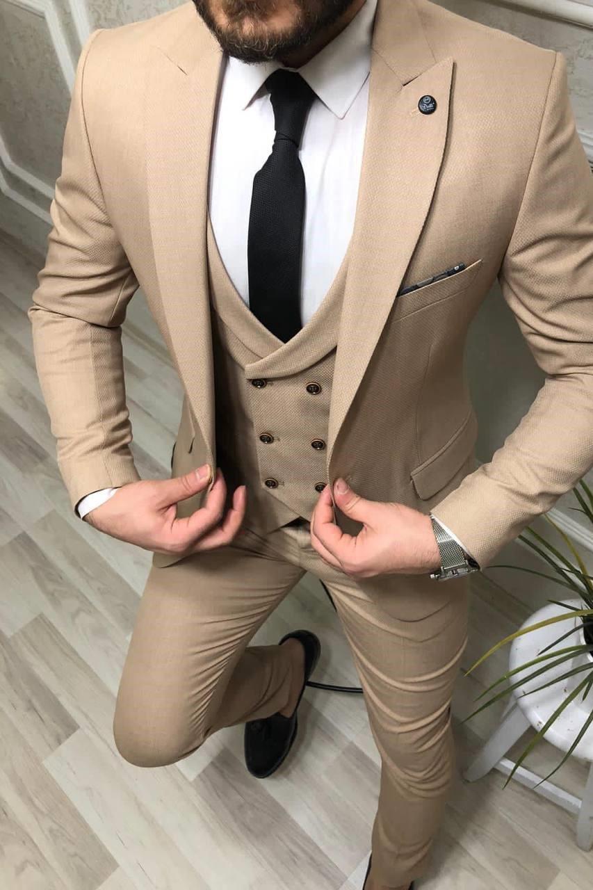 Wholesale Men's Beige Three-Piece Suit 1701W26-065