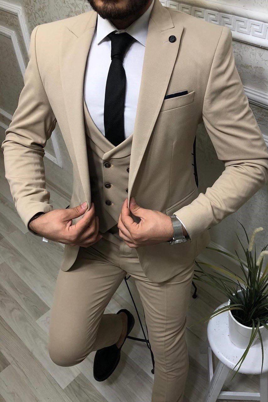Wholesale Men's Beige Three-Piece Suit 1701W26-066