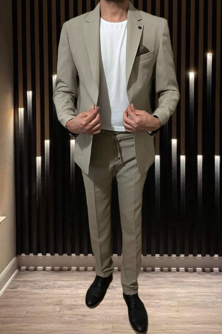 Wholesale Men's Beige Two-Piece Suit 1701W26-078