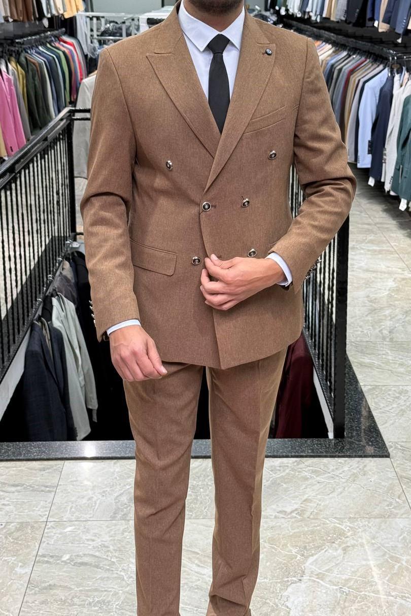Wholesale Men's Biscuit Two-Piece Suit 1701W26-030