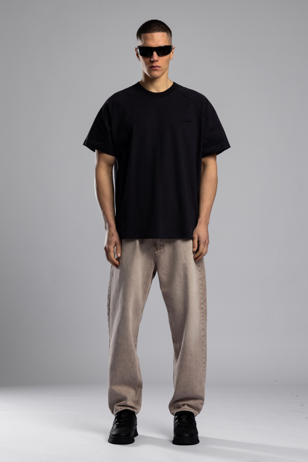Wholesale Mens Black Basic T-shirt