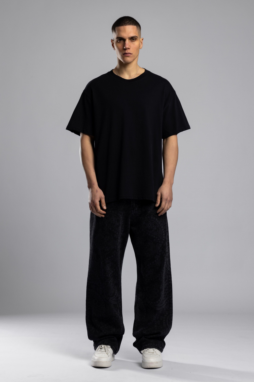 Wholesale Mens Black Basic T-shirt