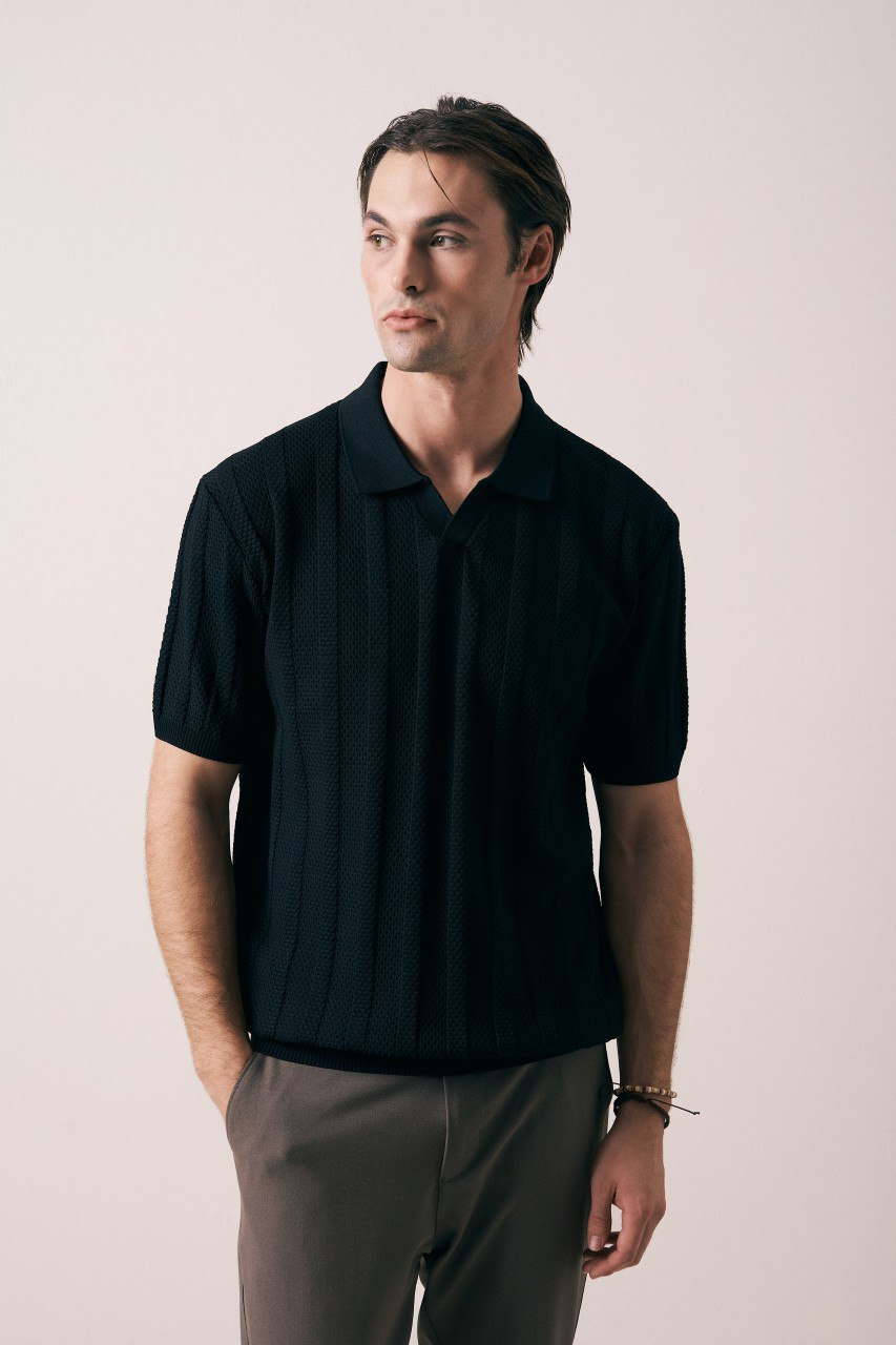 Wholesale Mens Black Knit Crew-Neck T-Shirt