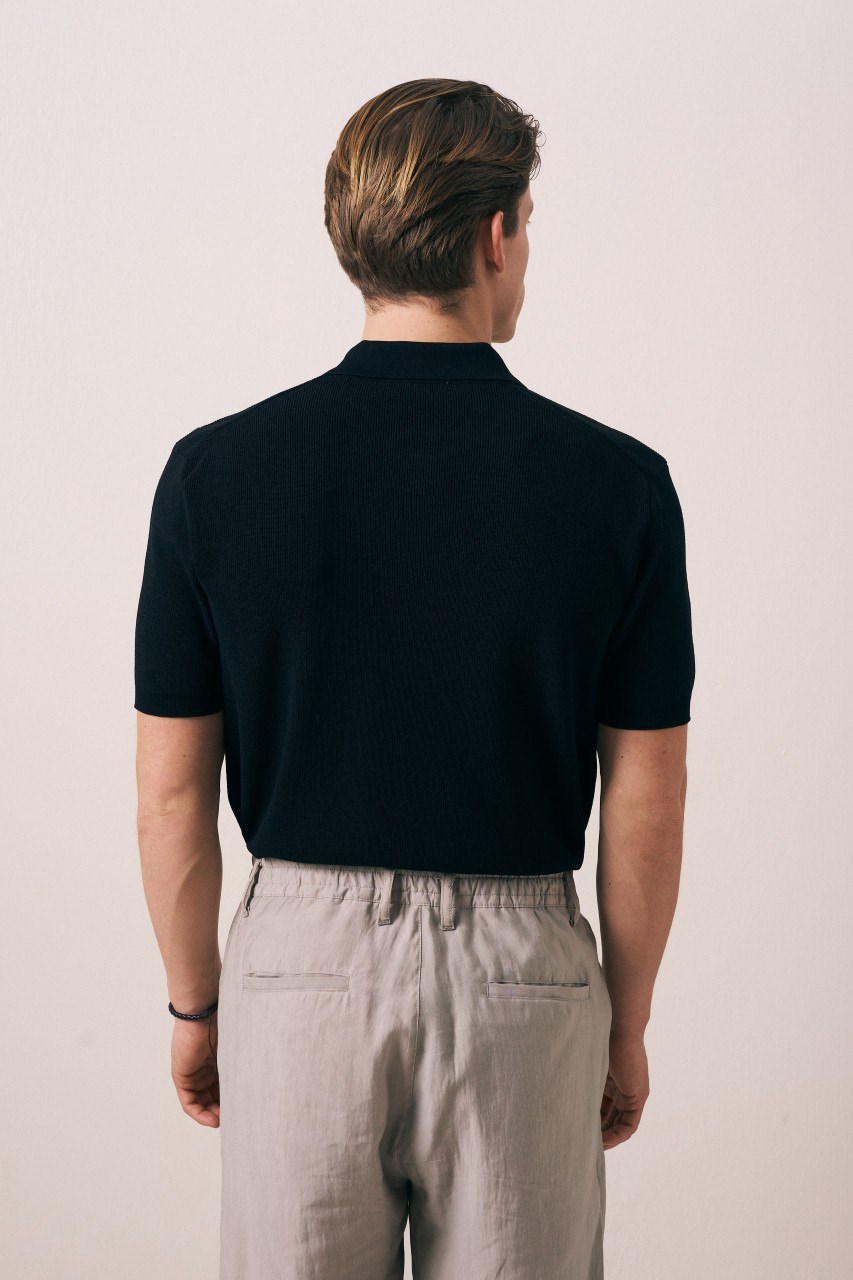 Wholesale Mens Black Knit T-Shirt