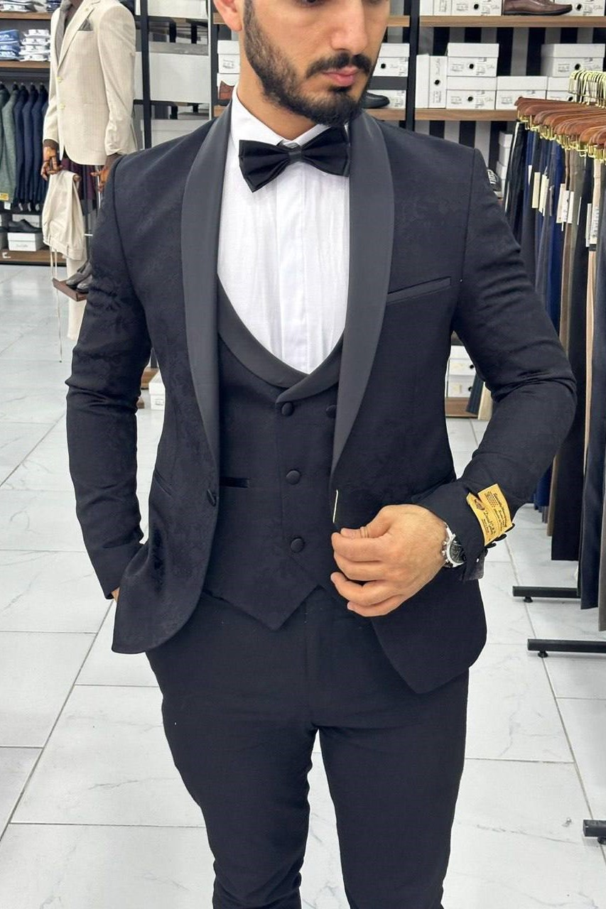 Wholesale Men's Black Plus Size Three-Piece Suit 1744W26-005