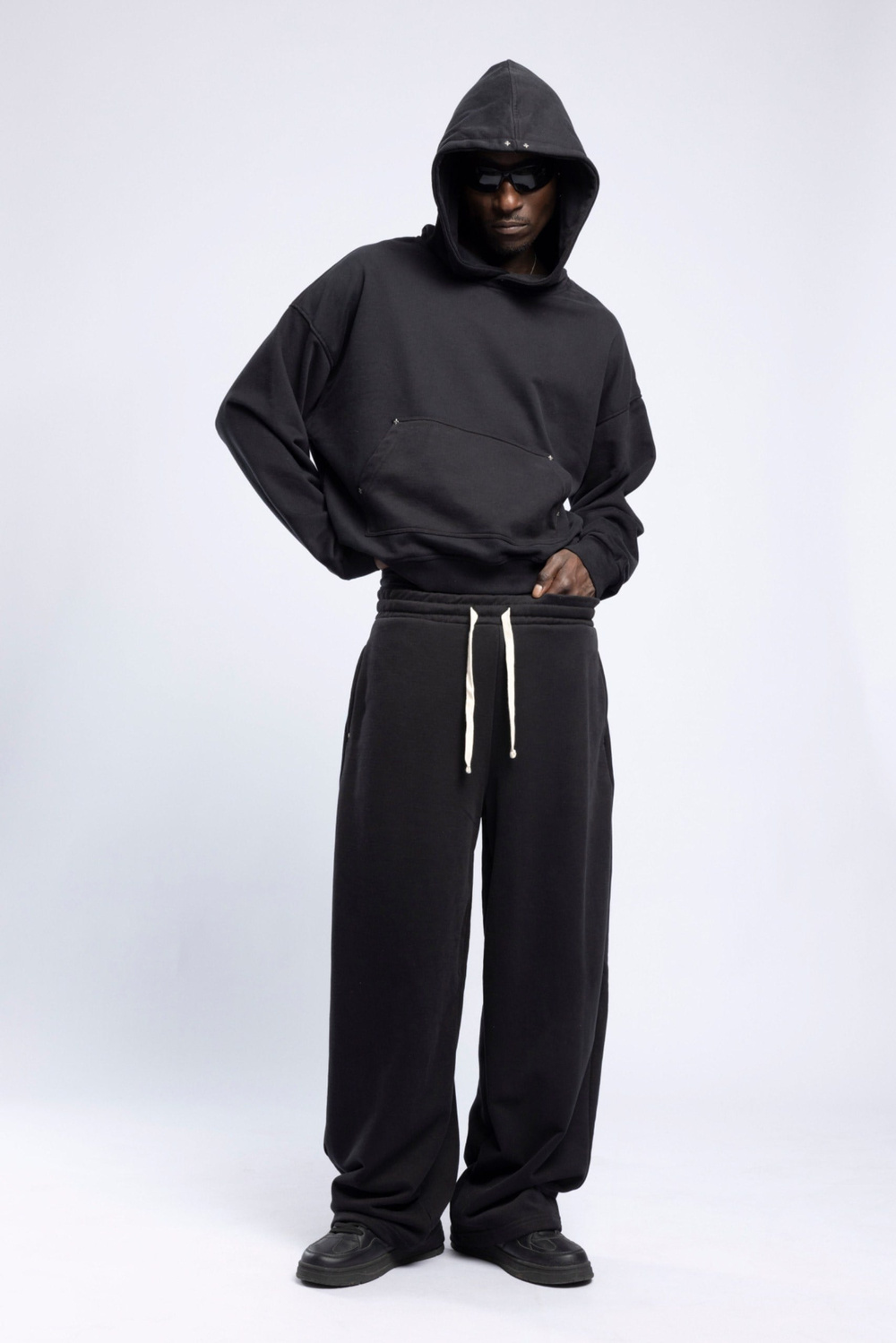 Wholesale Mens Black Sweatshirt 