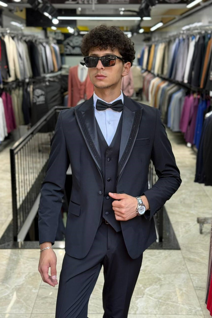 Wholesale Men's Black Three-Piece Suit 1701W26-075