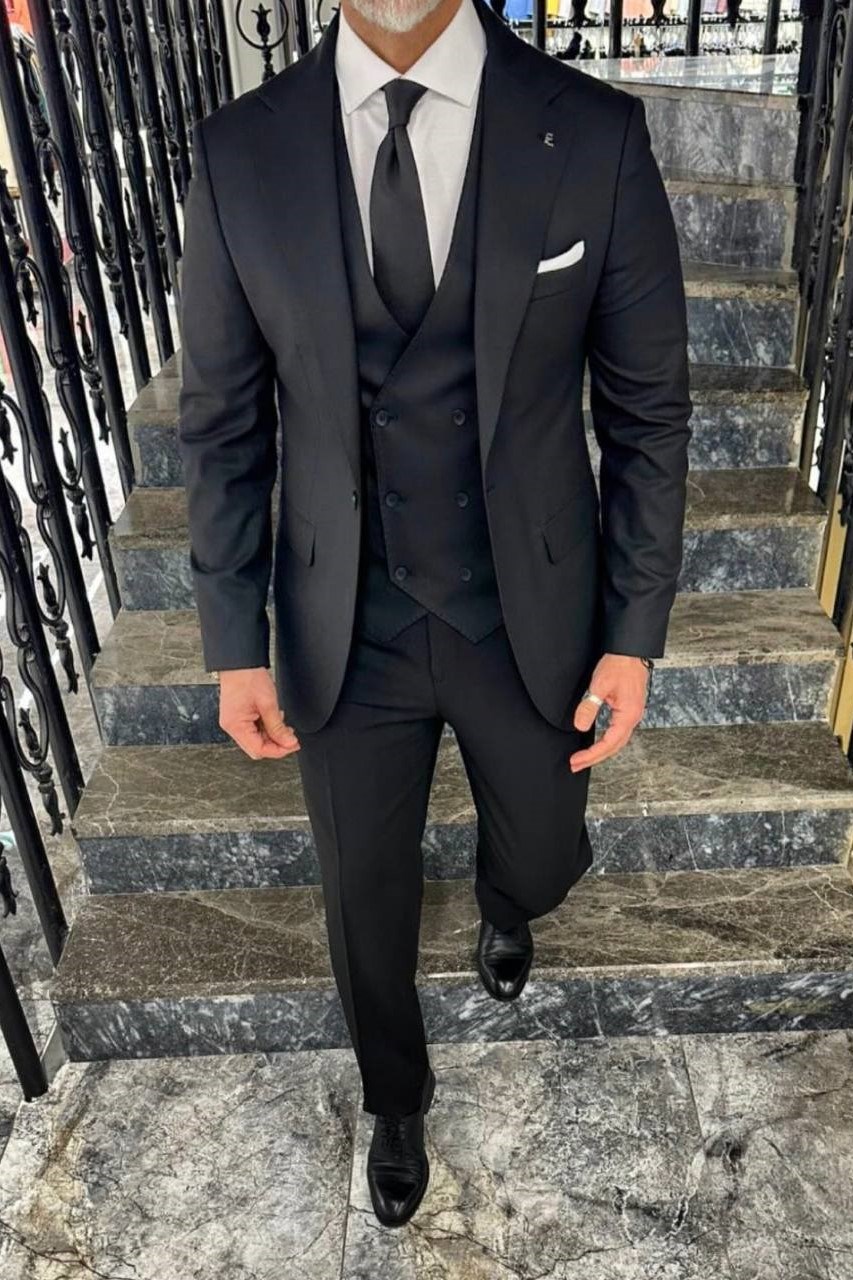 Wholesale Men's Black Three-Piece Suit 1702W26-0518