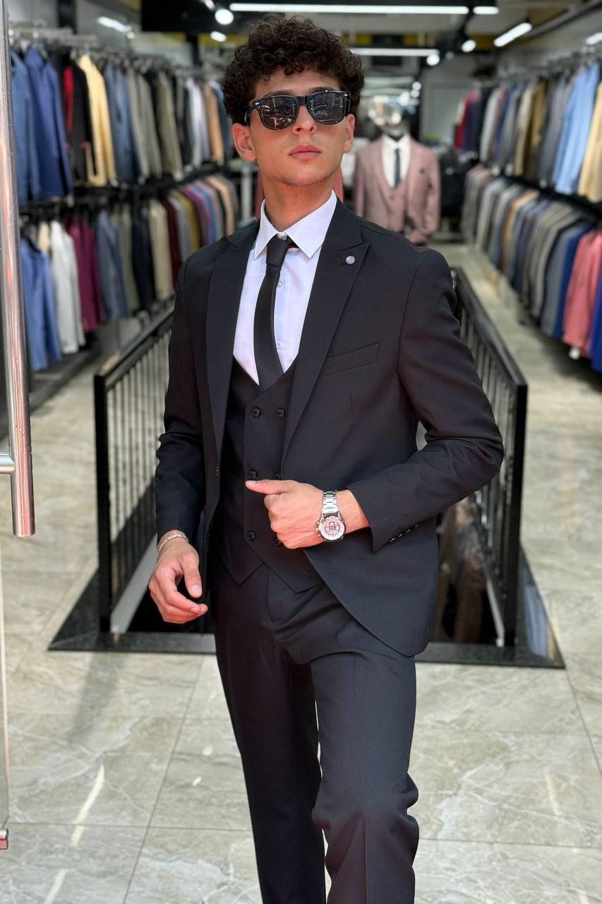 Wholesale Men's Black Three-Piece Suit 1701W26-062