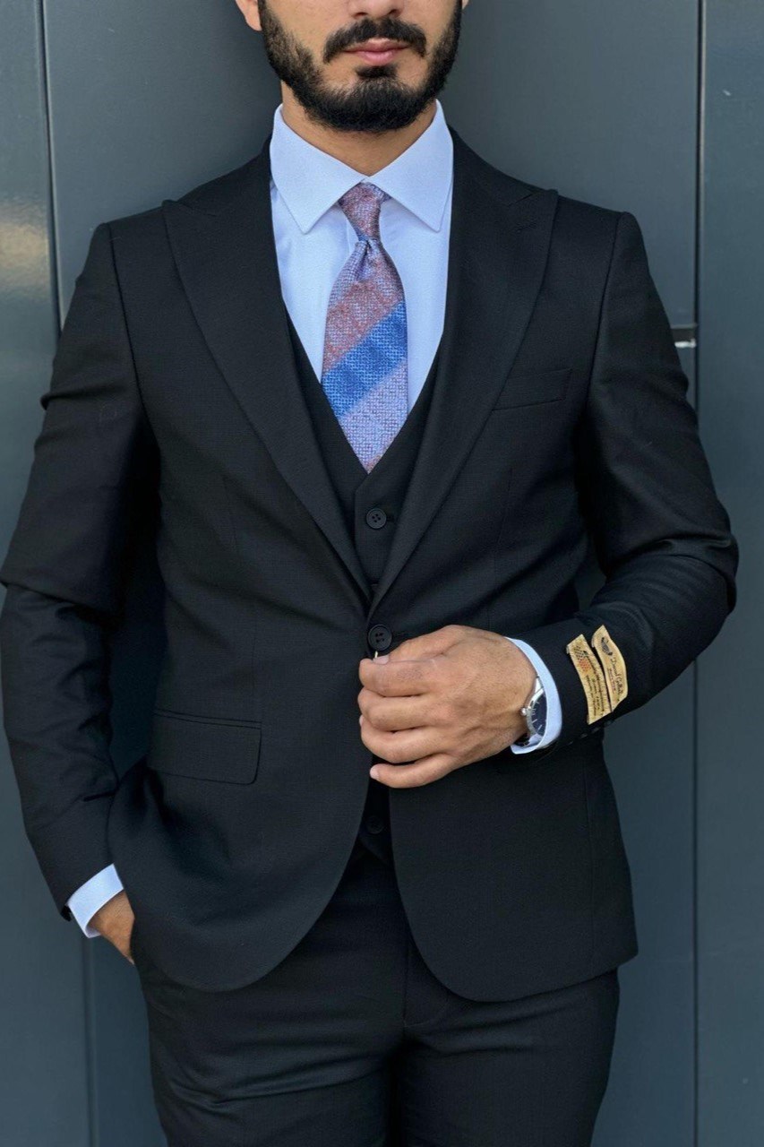 Wholesale Men's Black Three-Piece Suit 1744W26-058