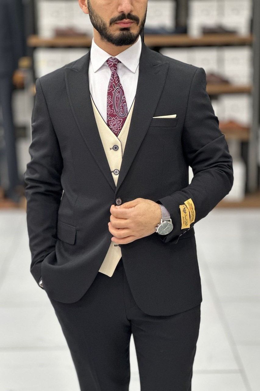 Wholesale Men's Black Three-Piece Suit 1744W26-033