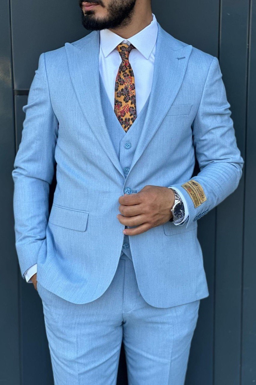 Wholesale Men's Blue Three-Piece Suit 1744W26-058