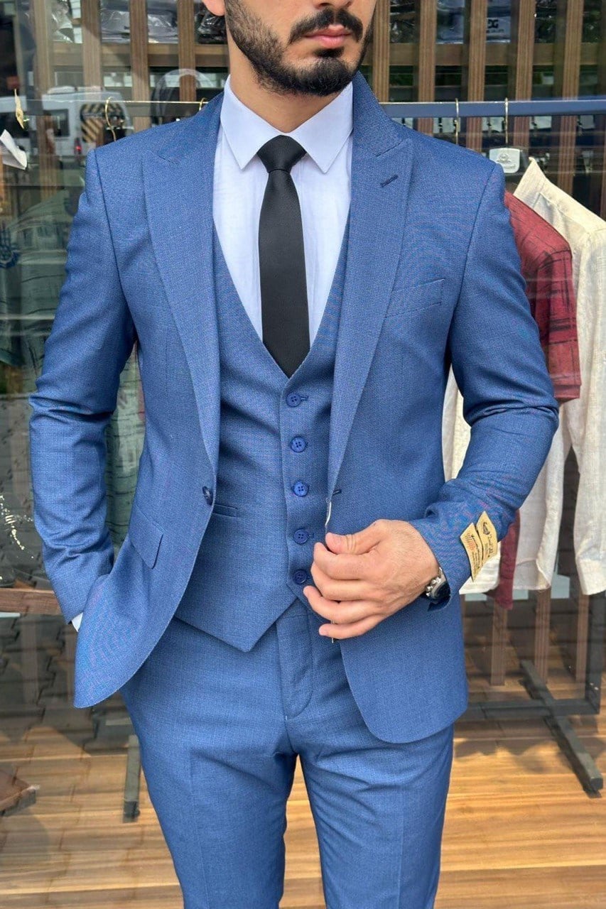 Wholesale Men's Blue Three-Piece Suit 1744W26-047
