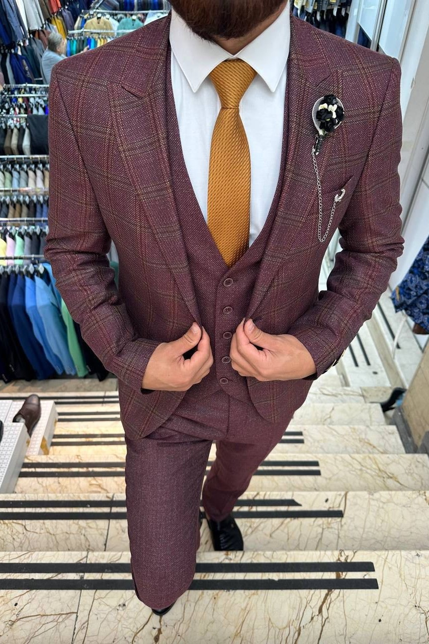 Wholesale Men's Bordeaux Plus Size Three-Piece Suit 1744W26-012