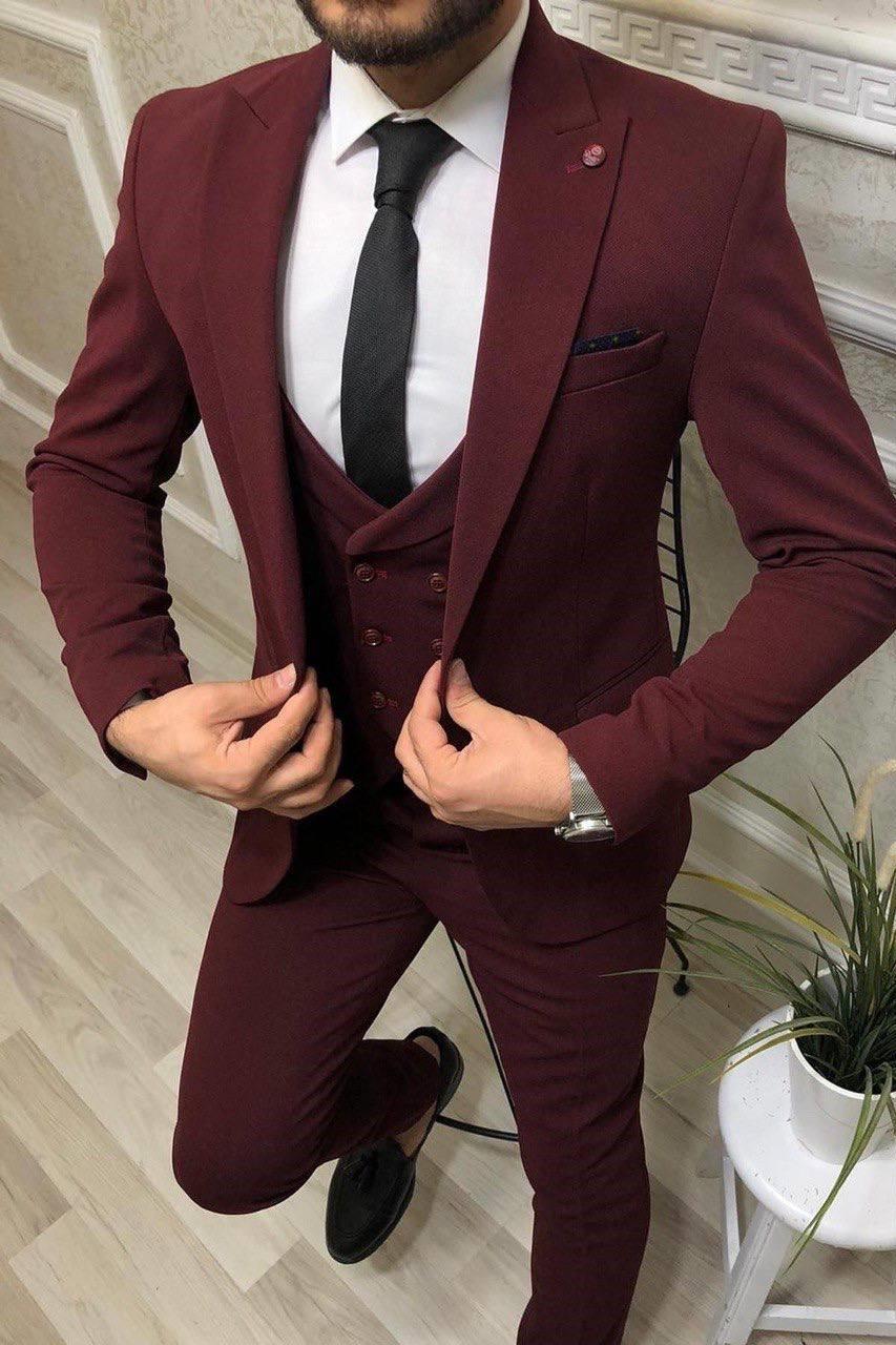 Wholesale Men's Bordeaux Three-Piece Suit 1701W26-066