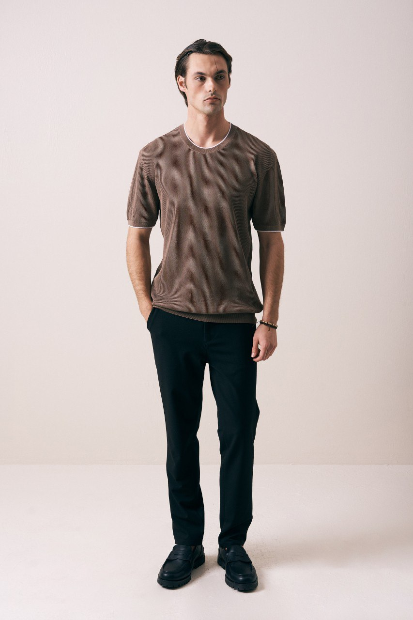 Wholesale Mens Brown Knit Crew-Neck T-Shirt