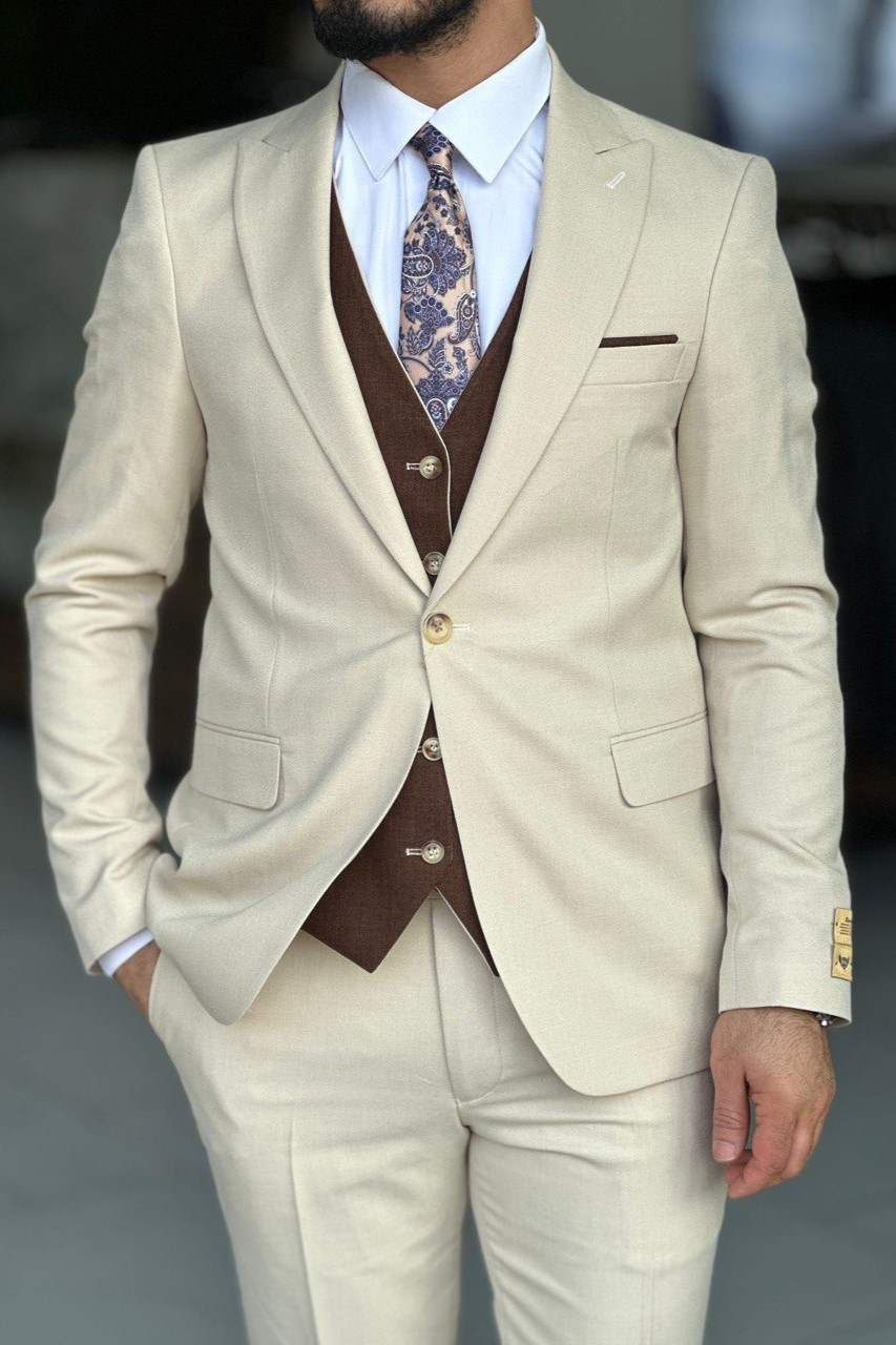 Wholesale Men's Cream Plus Size Three-Piece Suit 1744W26-015