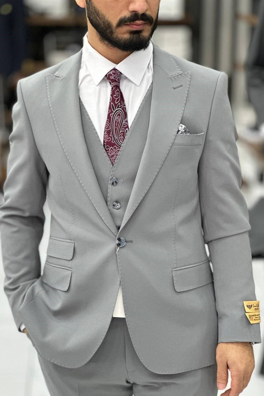 Wholesale Men's Gray Plus Size Three-Piece Suit 1744W26-036