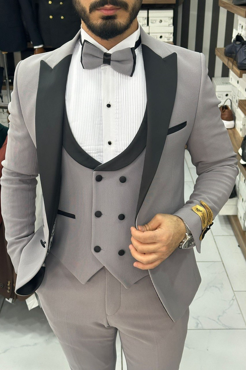 Wholesale Men's Gray Plus Size Three-Piece Suit 1744W26-005