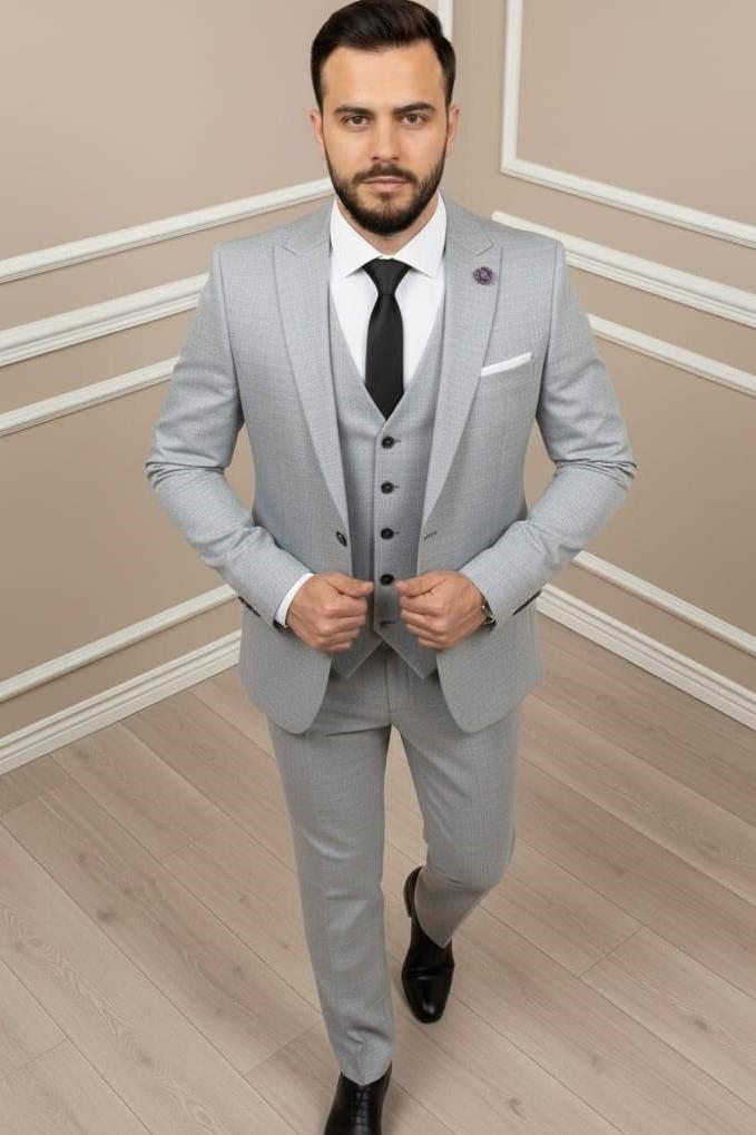 Wholesale Men's Gray Three-Piece Suit 1701W26-036