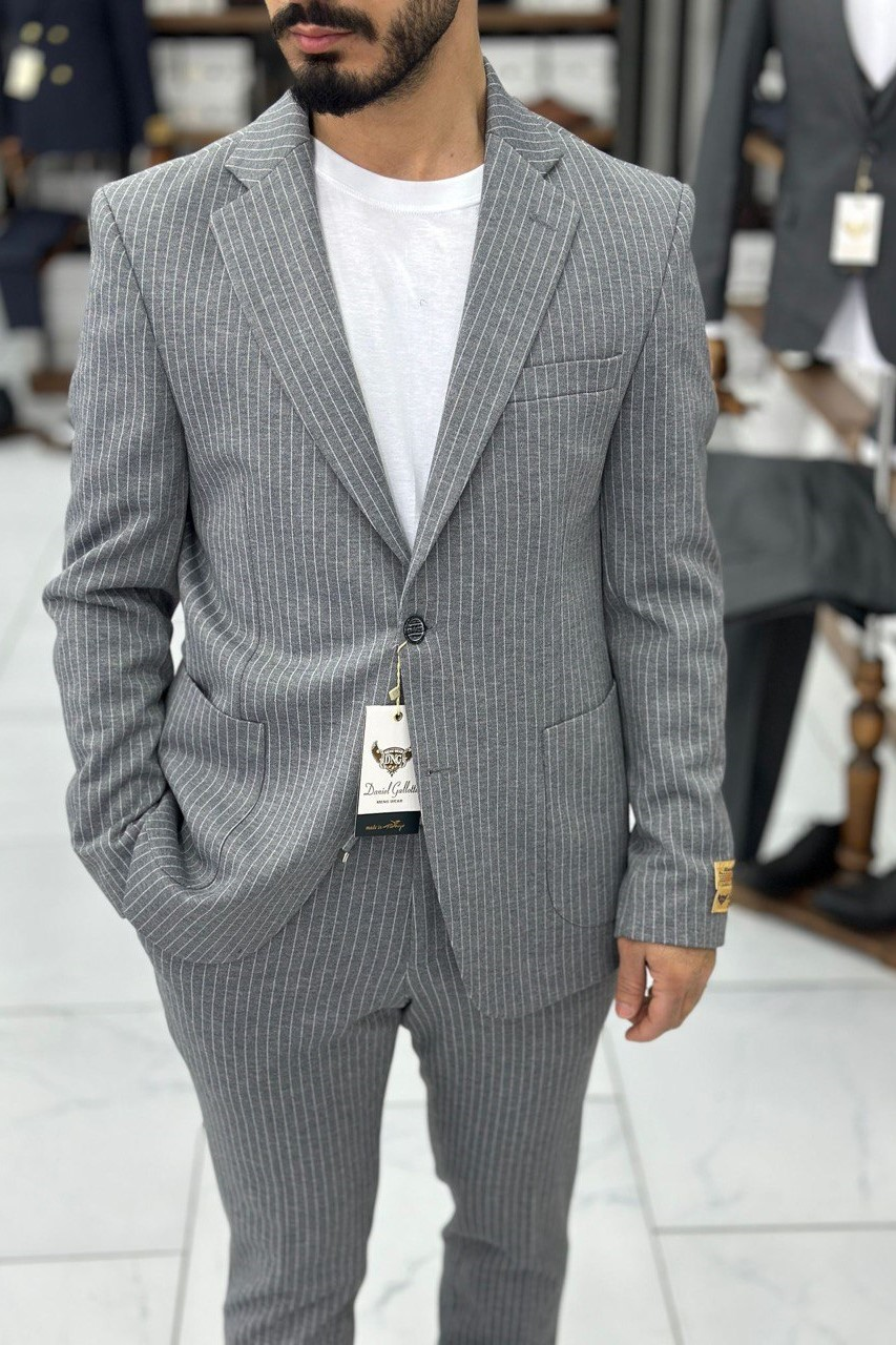 Wholesale Men's Gray Two-Piece Suit 1744W26-030