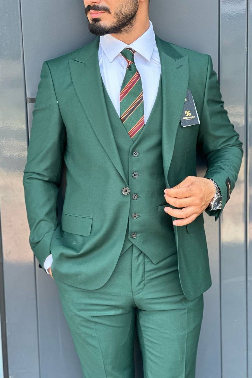 Wholesale Men's Green Three-Piece Suit 1744W26-064