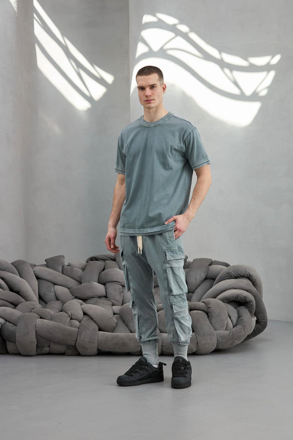 Wholesale Men's Indigo T-shirt and Pants Set 1603W26-26-Y002
