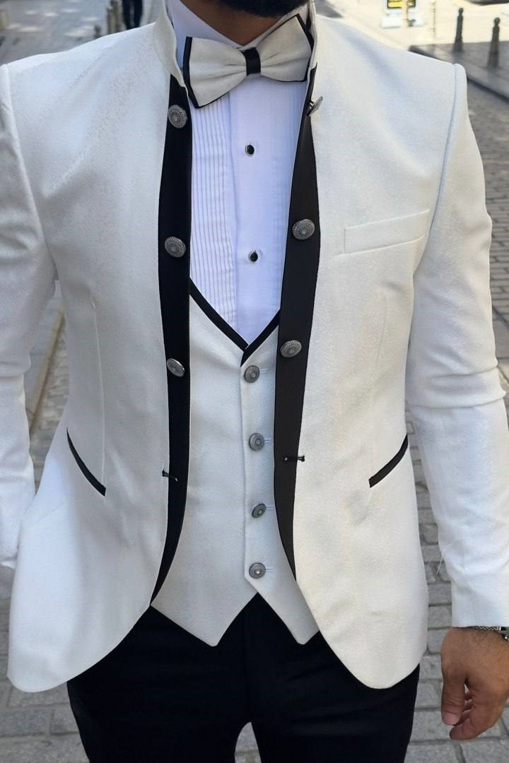 Wholesale Men's Ivory Plus Size Three-Piece Suit 1744W26-007
