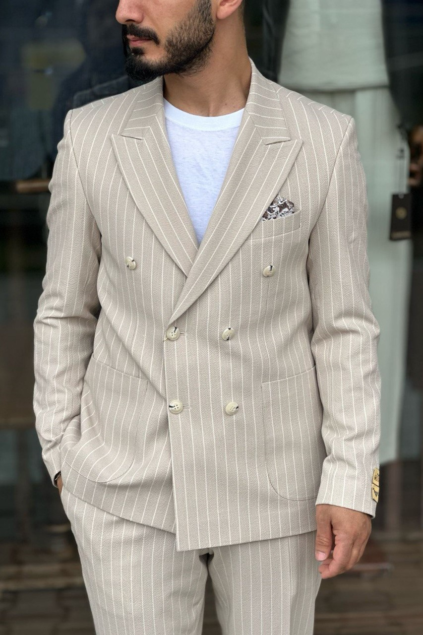 Wholesale Men's Light Beige Two-Piece Suit 1744W26-044