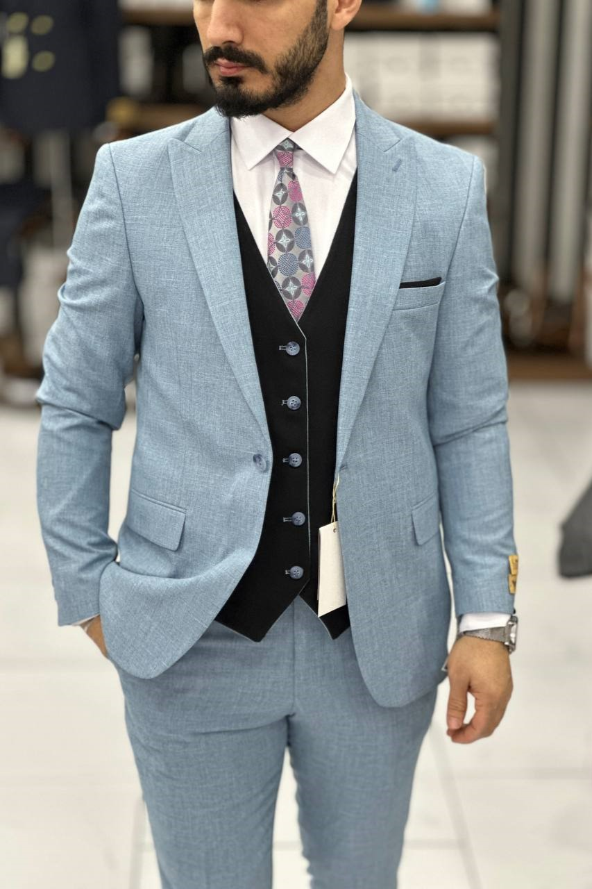Wholesale Men's Light Blue Plus Size Three-Piece Suit 1744W26-018