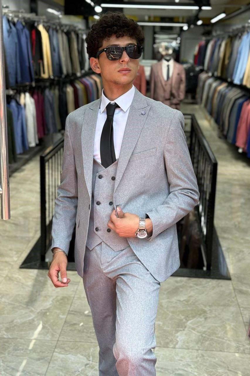 Wholesale Men's Light Gray Three-Piece Suit 1701W26-062