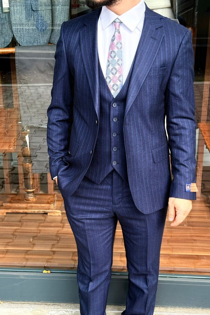 Wholesale Men's Midnight Blue Plus Size Three-Piece Suit 1744W26-027