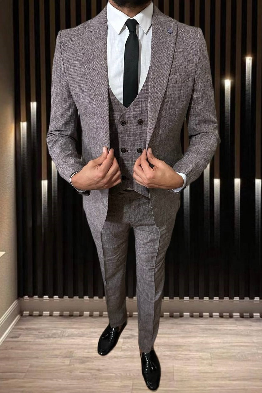 Wholesale Men's Mink Three-Piece Suit 1701W26-089
