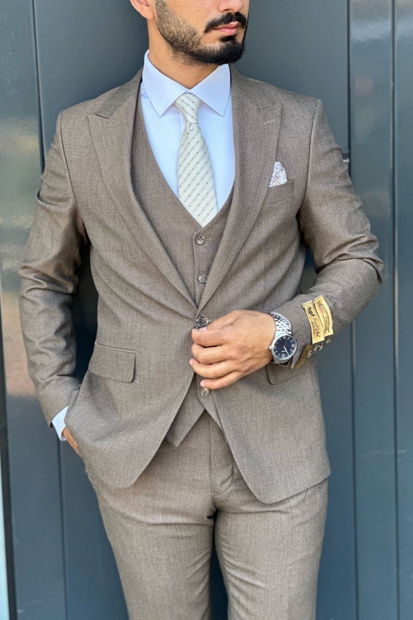 Wholesale Men's Mink Three-Piece Suit 1744W26-059