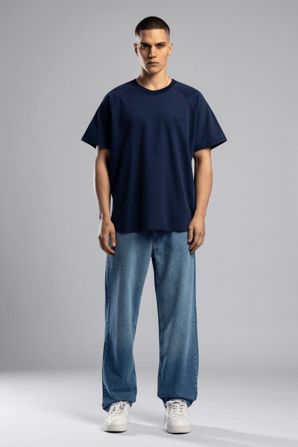 Wholesale Mens Navy Basic T-shirt