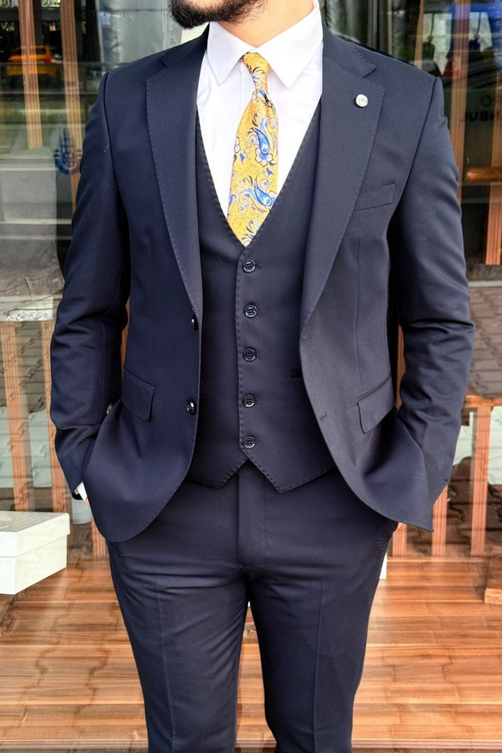 Wholesale Men's Navy Plus Size Three-Piece Suit 1744W26-001