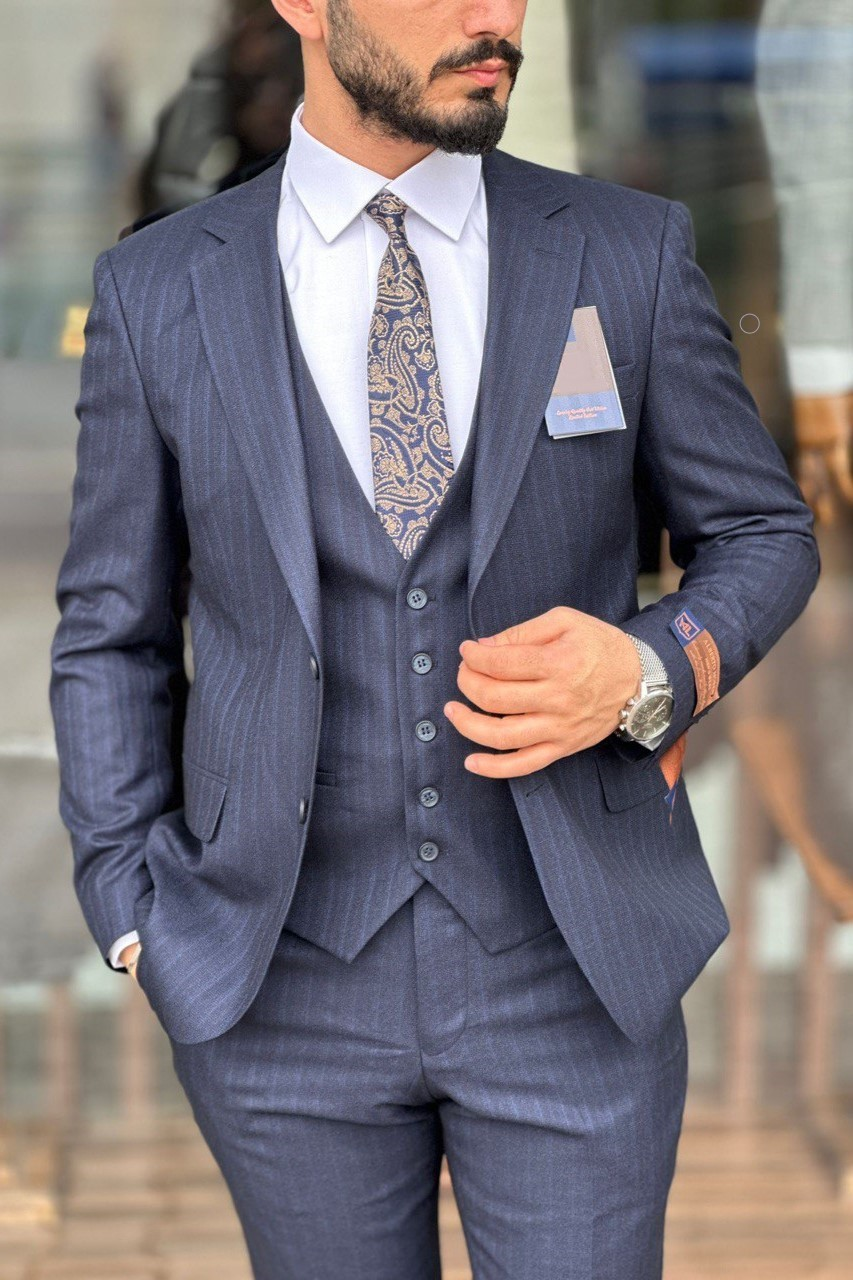 Wholesale Men's Navy Plus Size Three-Piece Suit 1744W26-027