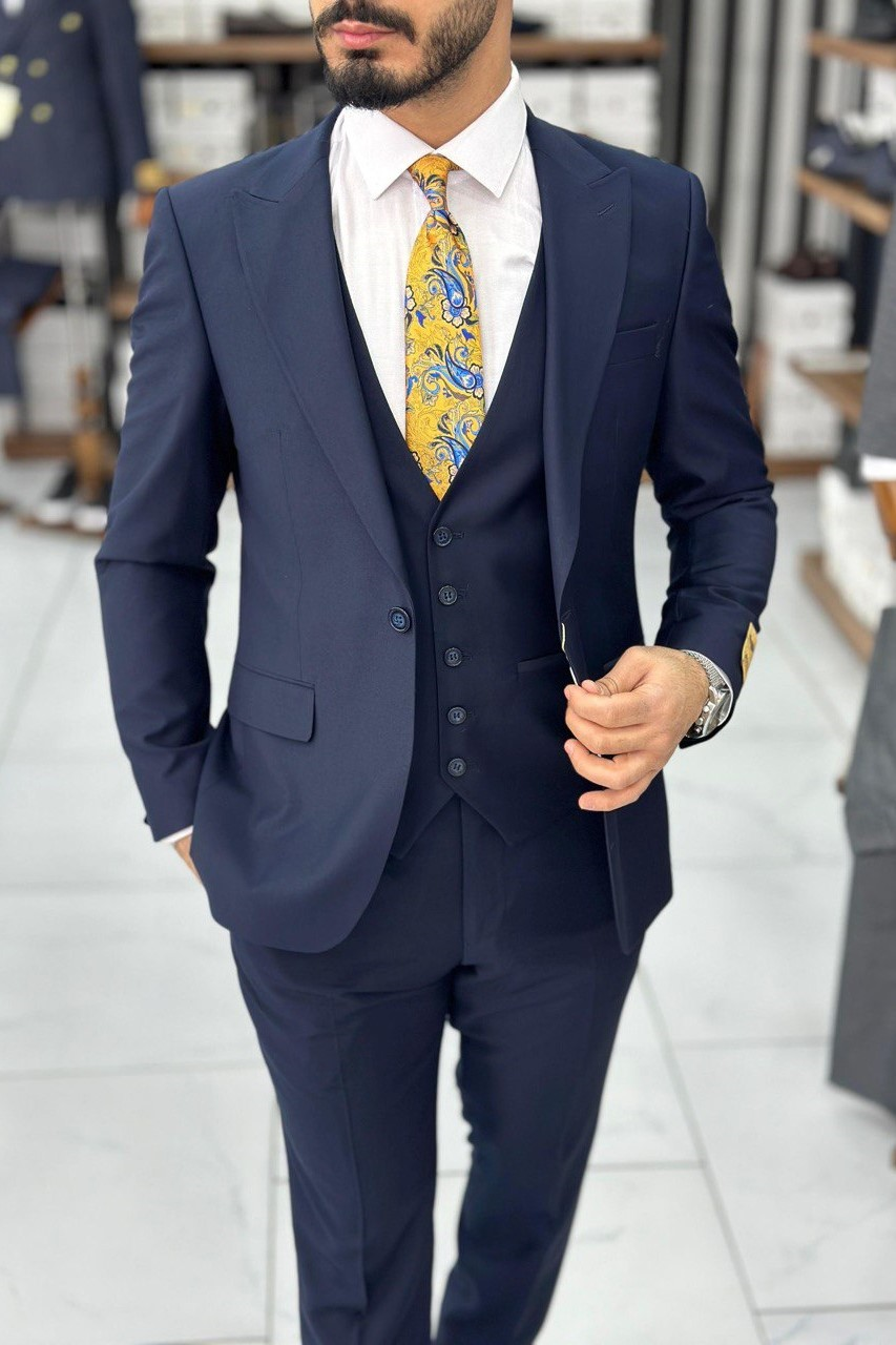 Wholesale Men's Navy Plus Size Three-Piece Suit 1744W26-028