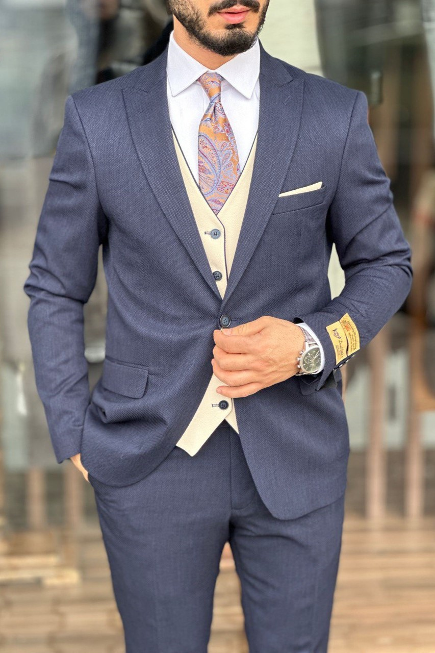 Wholesale Men's Navy Three-Piece Suit 1744W26-037