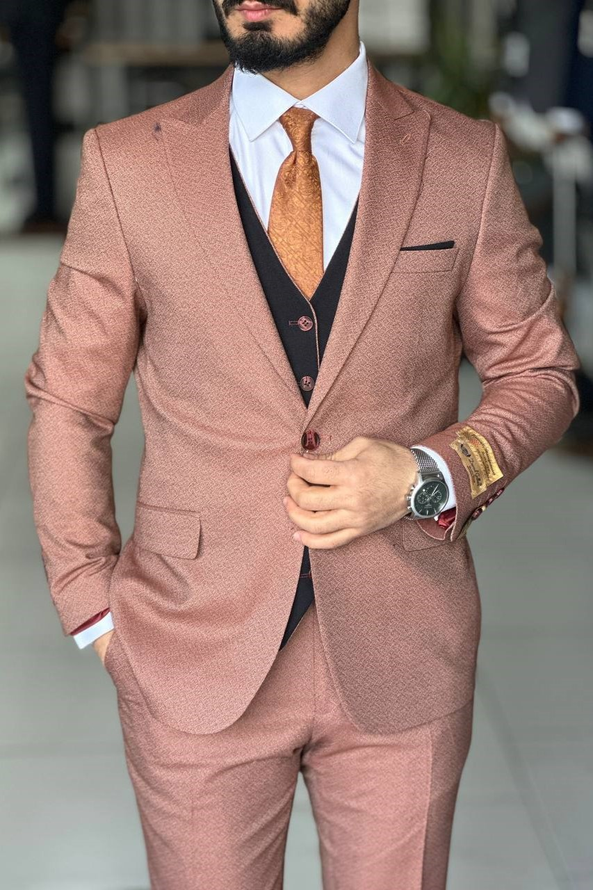 Wholesale Men's Ochre Three-Piece Suit 1744W26-041