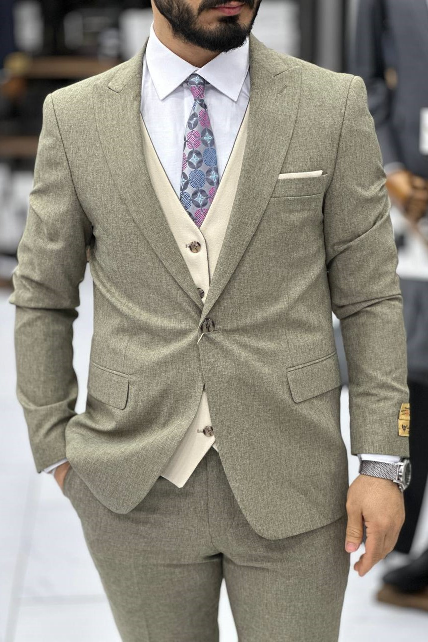 Wholesale Men's Olive Plus Size Three-Piece Suit 1744W26-018
